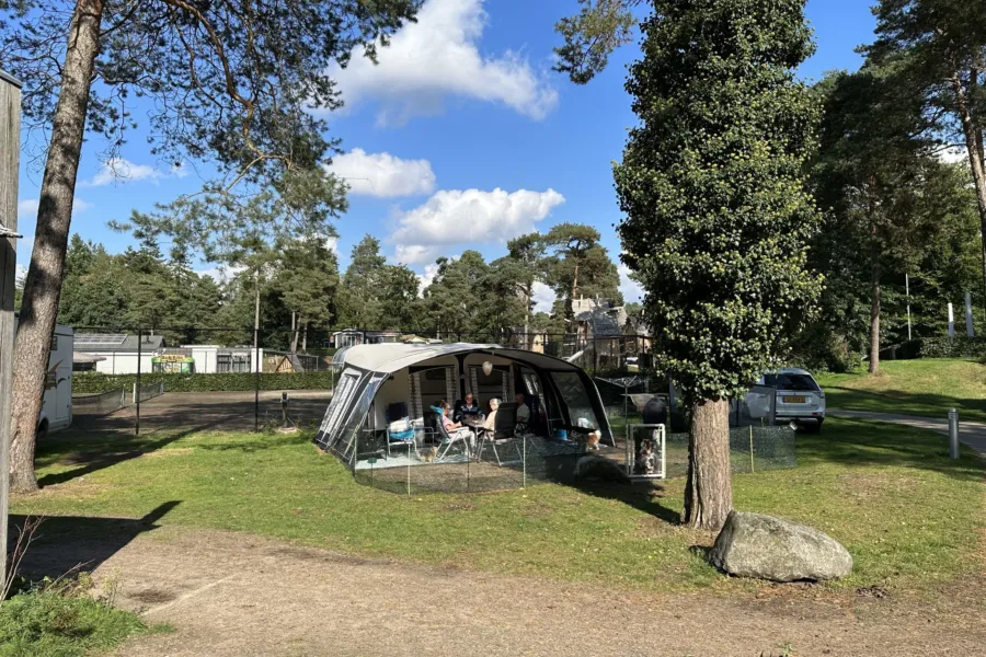 Camping met prive sanitair Veluwe en keuken Landhuisje 1