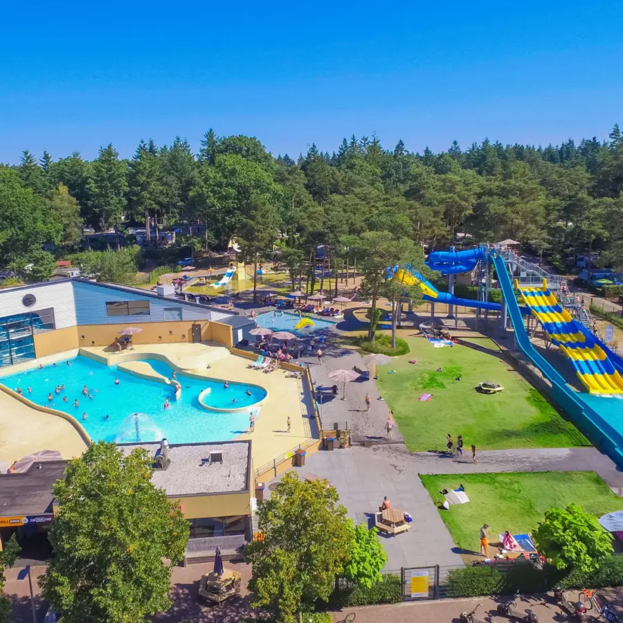 Camping veluwe met zwembad en waterglijbanen Samoza